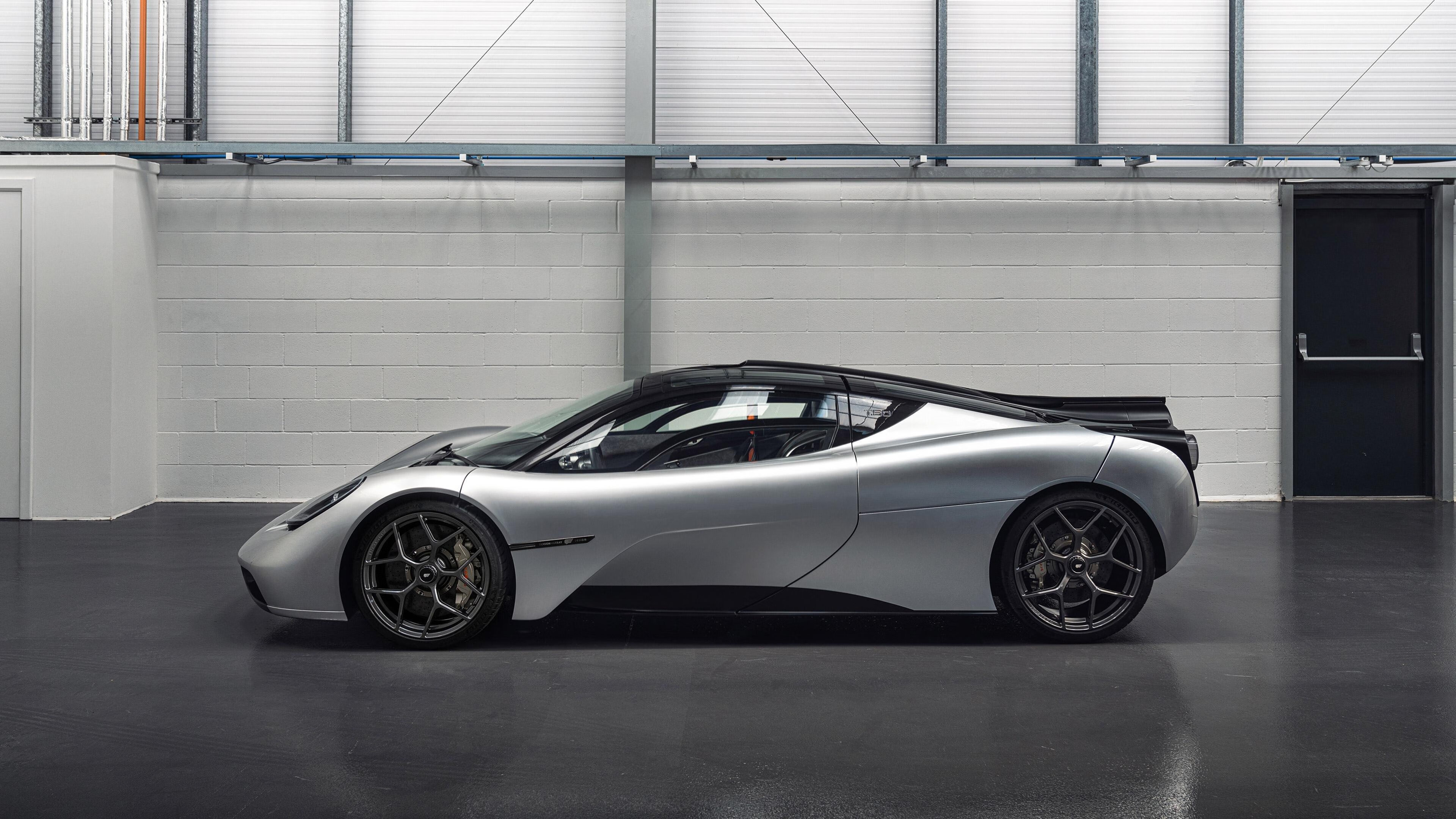 锡安，手握刻刀的雕塑家与猎鹰般的亚特兰大队