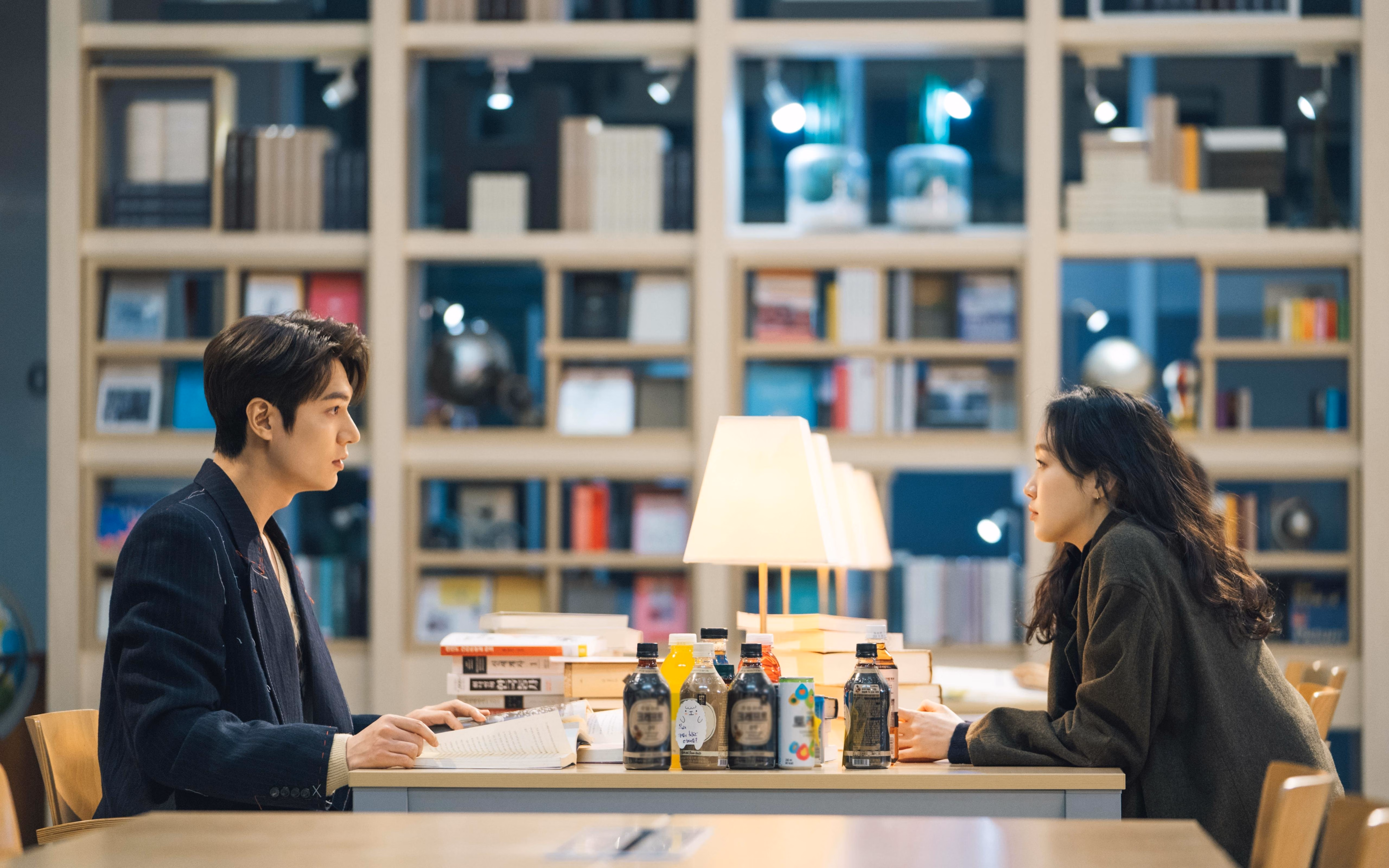 跨越大陆的体育魔力，当美加墨世界杯之夜遇见文班亚马的冠军灵魂