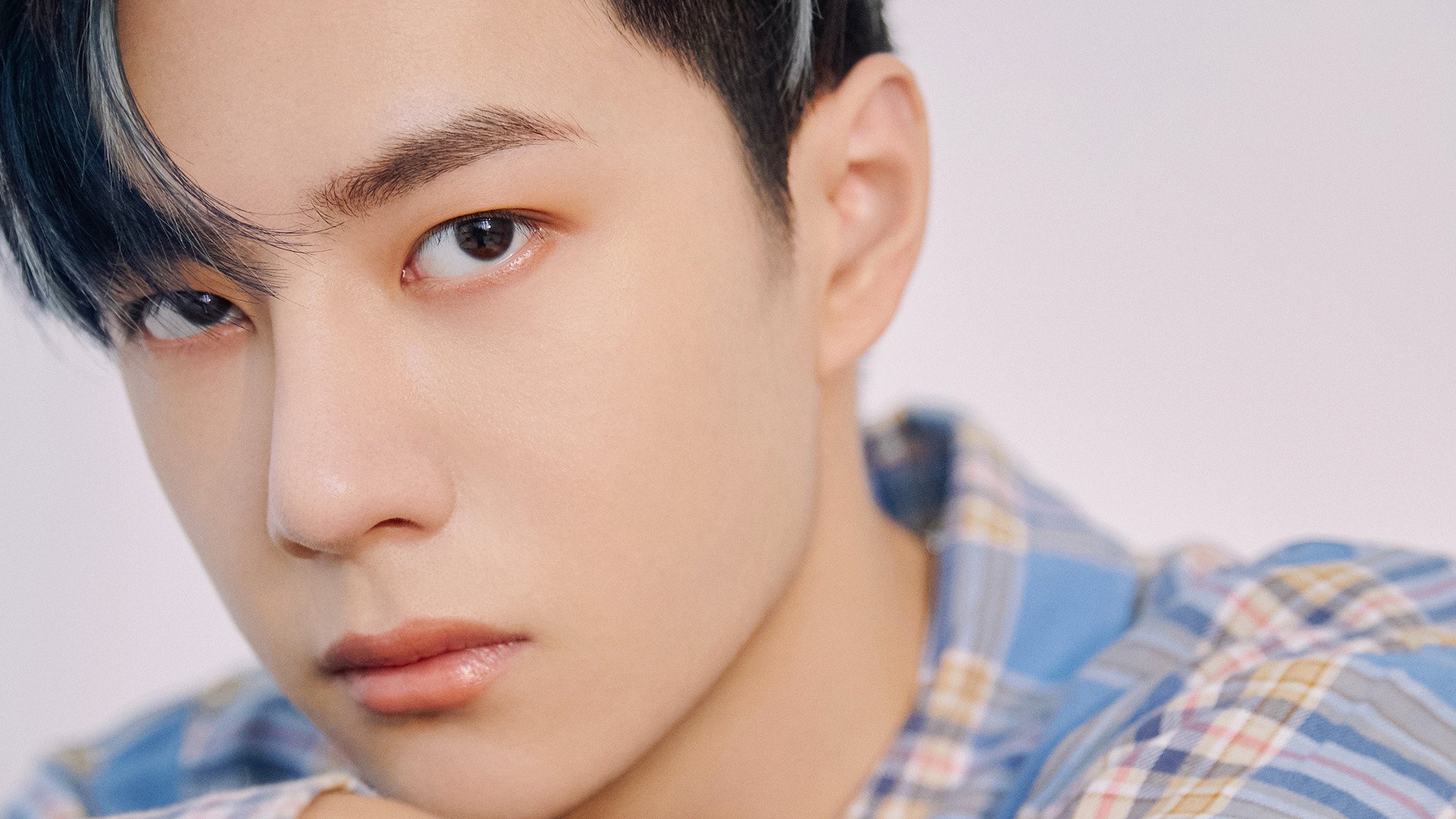 开云体育入口-双线叙事，当C罗踩碎里程悲，丹麦用公式扼杀比利时的喘息