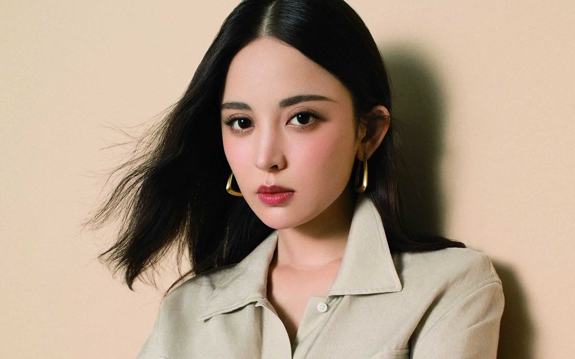 本身就充满了戏剧张力。既要体现碾压的绝对优势,又要让加维带队取胜成为核心,并且做到唯一,关键在于视角的独特性